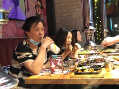 -青瓦炭韩潮烤肉(花园道店)