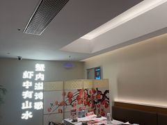 -肥肥虾庄·金牌油焖大虾(汉口城市广场店)