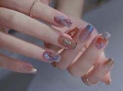 -悦指间美甲美睫