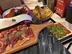 -热火朝天鲜切牛肉火锅(南强街巷店)