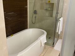 -青岛海尔洲际酒店