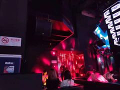 -MEGA PARTY CLUB