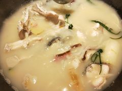 -咕嘟草帽鱼·牛奶一样的鲜鱼汤(包河万达广场创始店)