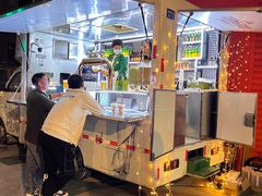 -南湖公园地摊集市