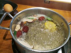-呷哺呷哺(常营华联店)