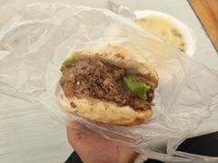 -老西关黄老太牛肉烧饼