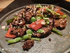 双椒牛肉-来龙里 精致 东南亚餐室(万象城店)