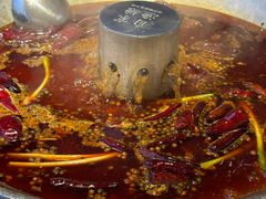 -爱你您·自家鱼塘·活水喷泉鱼火锅(八里店)