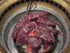 -山川小町·极番烧肉(新地假日广场店)