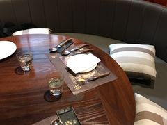 卡座-食间牛排(湖西路店)