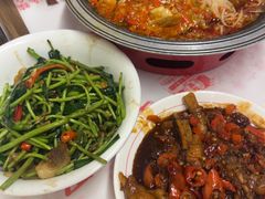 -堂瓦里·33年传统赣菜(第一街区店)