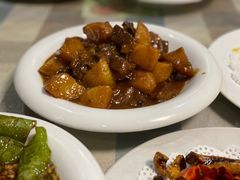 土豆烧牛腩-华春餐馆(鱼山路店)
