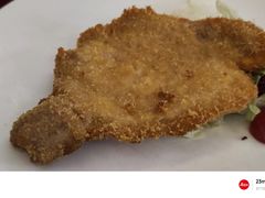 崇明生态猪炸猪排配辣酱油-红房子西菜馆(淮海中路店)