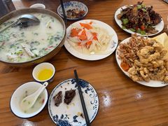 -美顺香食府鱼头老店(雪野湖店)