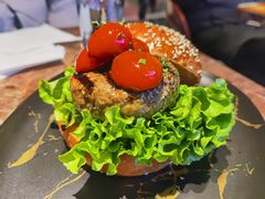 -Let'sBURGERplus·非常创意汉堡(三里屯店)