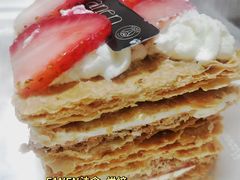 草莓拿破仑-FANEN法念·烘焙·甜点(万象城店)