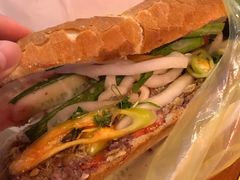 -Bánh Mì Huynh Hoa
