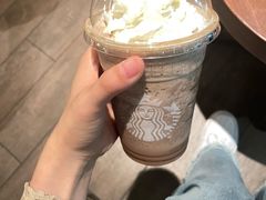 -星巴克(北京西站5号候车室)