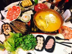 -鲜入围煮花胶鸡海鲜火锅