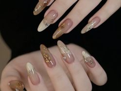 -安吉拉·纤纤玉指美甲美睫创意中心