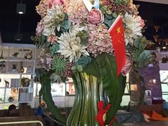 -豪客嘉族·麦尼顿西餐厅(乐福天下店)