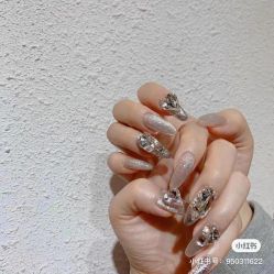 -Pink You美甲洗眉纹绣定制中心