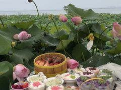-七的湖·晚芳亭·阳澄湖农家菜·大闸蟹(莲花岛店)