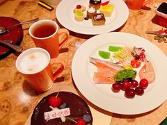 -怡咖啡海鲜自助餐厅(浦东香格里拉店)