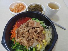 -拌来拌去石鍋拌飯(文鼎店)