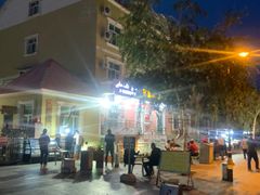 -布尔津河堤夜市