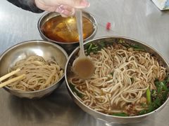 -正宗杨记普洱酸醋米线(总店)