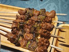 -乡村馕坑肉·烧烤·新疆菜·本地人更爱吃(阿勒泰首店)