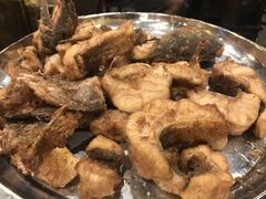 炸过的鱼摆摆-肖肖酸萝卜鱼火锅(总店)