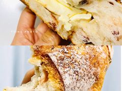 三角芝士包-Juicy Bakery(大学路店)