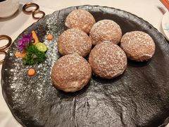 脆皮梅子叉烧包-广州酒家(中华广场店)