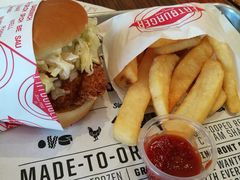 -FATBURGER 特富客汉堡(外交公寓店)
