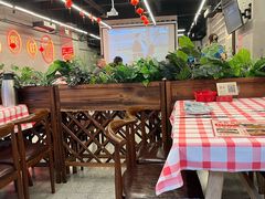 -洪霞餐馆·川菜·鲜货现炒(两江春城店)