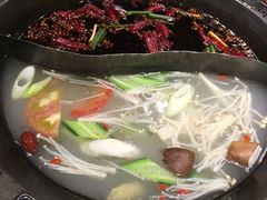 -疯狂的筷子老灶九宫格火锅