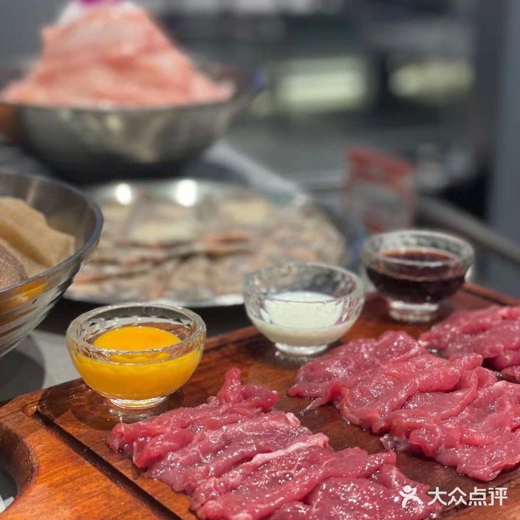 味道真绝了！！羽泉开的火锅店！