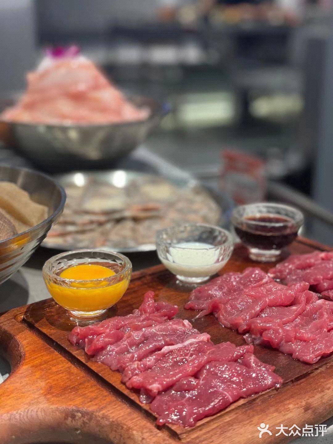 味道真绝了！！羽泉开的火锅店！