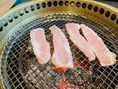 -铭牛烧肉·和牛海鲜自助(高新月牙湖店)
