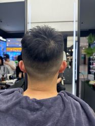 -侨治发型