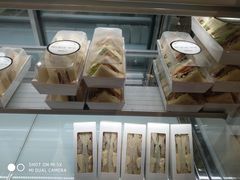 -焙丽拾光(麦凯乐直营店)
