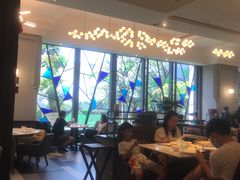 -港丽餐厅(高德置地店)