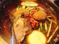 -马路牙子地桌烤肉(工体店)