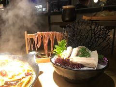 -湊湊火锅·茶憩(杭州湖滨银泰in77店)