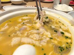 -渝信川菜 · 川味家常菜(财富购物中心店)