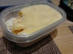 -蜜蜂小象·榴莲千层蛋糕(时代汇11栋店)