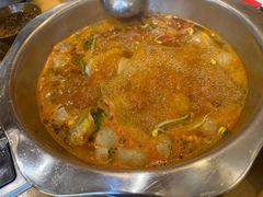 -苗阿哥酸汤牛肉火锅(体育场店)