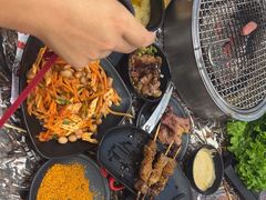 -啊美丽炭火烤肉(滑翔一店)